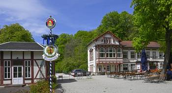 Gaststätte "Berggarten" mit Biergarten