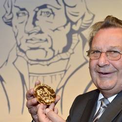 Prof. Dr. Werner Schunk erhält die Myconiusmedaille 2018